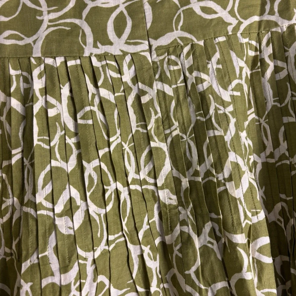 Maggie Boutique Suzy Chin 10 Fit Flare Green Cream Patterned Pleated Midi‎ Dress